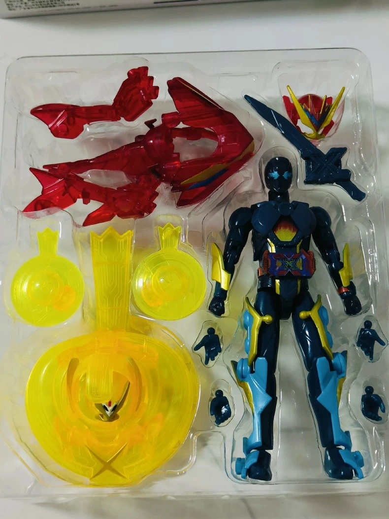 Bandai Kamen Rider Deluxe Supe - Cosplay Prop Building recension och pris